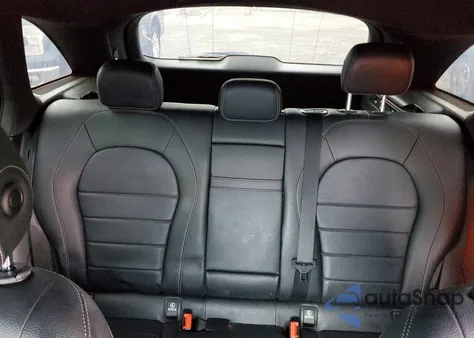 2017 Mercedes-Benz Glc 300 4Matic z USA, uszkodzony, nr VIN WDC0G4KB0HV002826